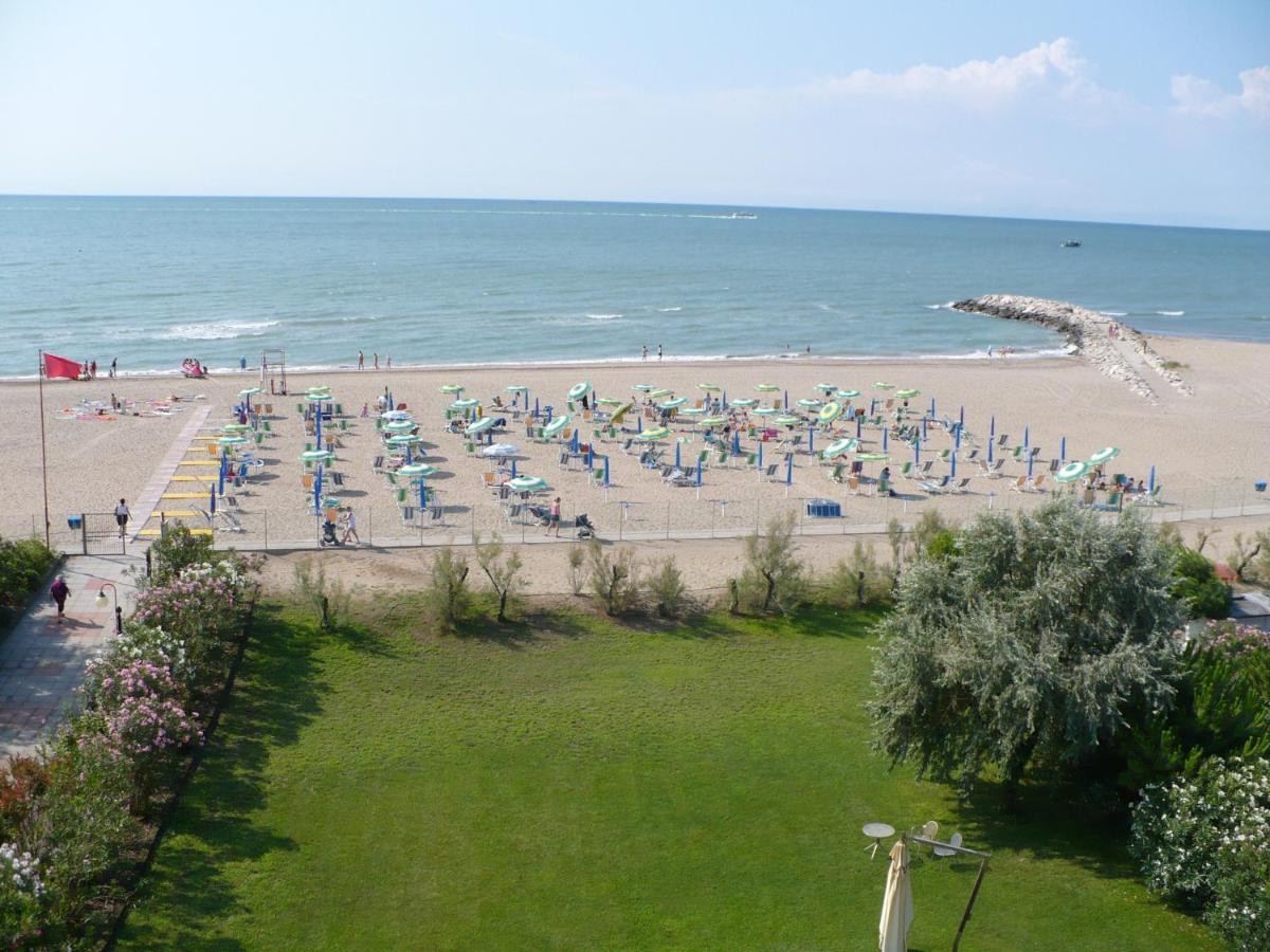 Casa Per Ferie Maria Assunta Hotel Lido di Jesolo Exterior photo